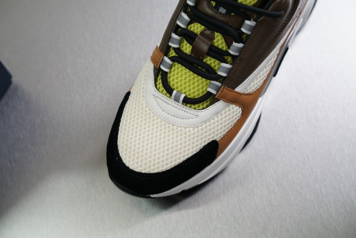 d1or b22 sneaker