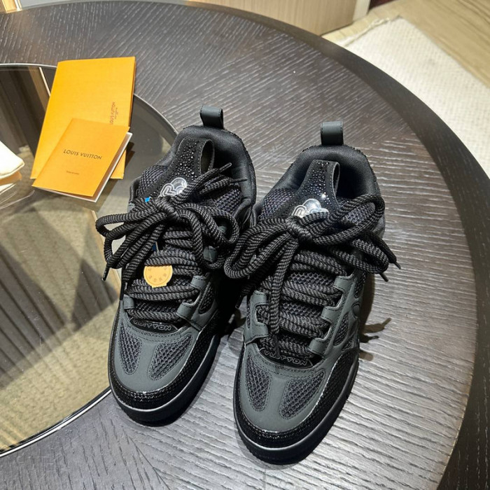LOU1VTON SNEAKER