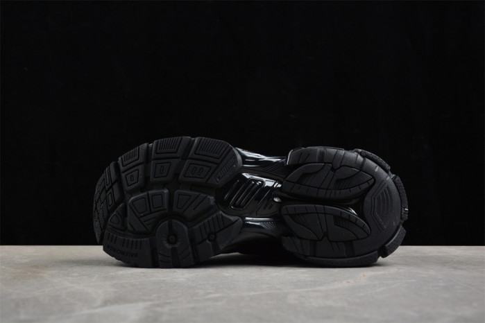 BLCG RUNNER SNEAKER
