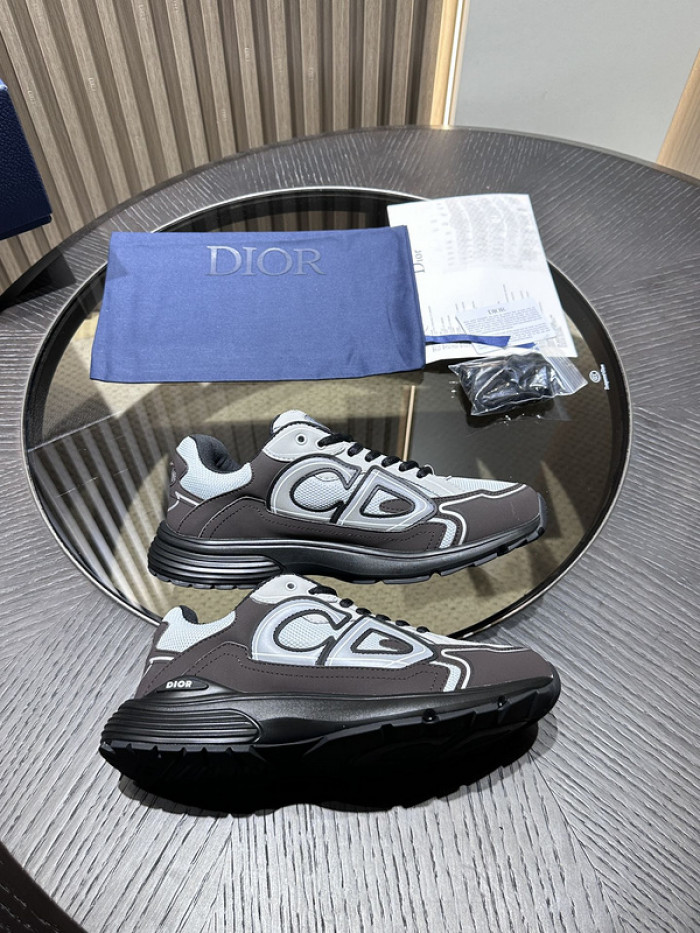 D1OR B30 SNEAKER