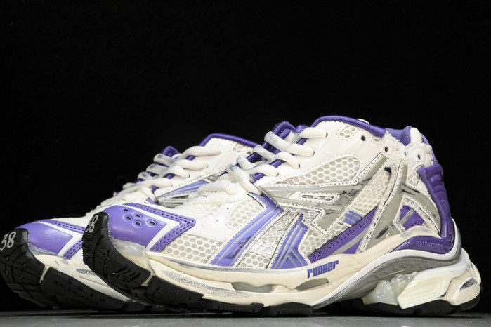 BLCG RUNNER SNEAKER