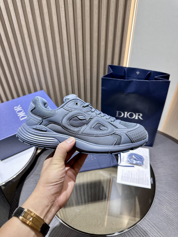 D1OR B30 SNEAKER