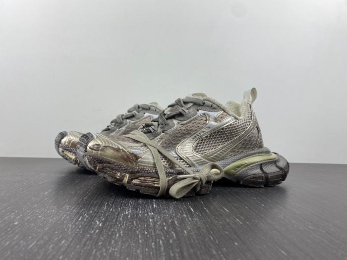 blc* 3xl sneaker
