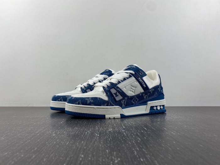 LOU1VTON trainer (EU47)