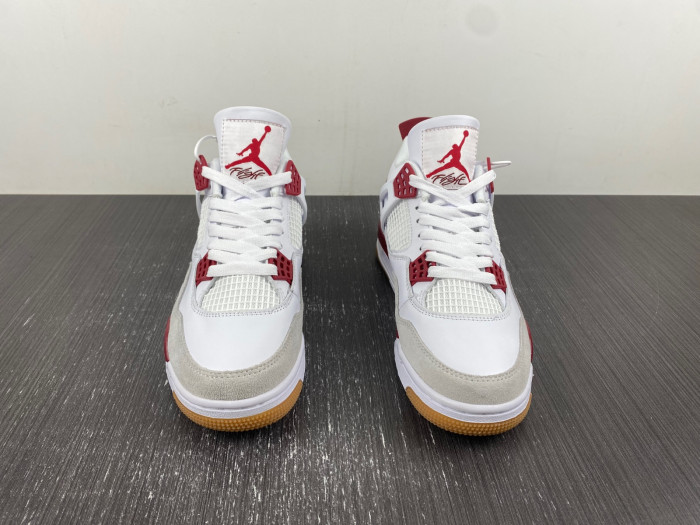 Nike SB x Air Jordan 4 customize
