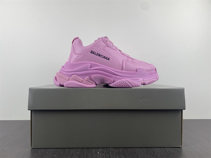 blc* triple s trainer