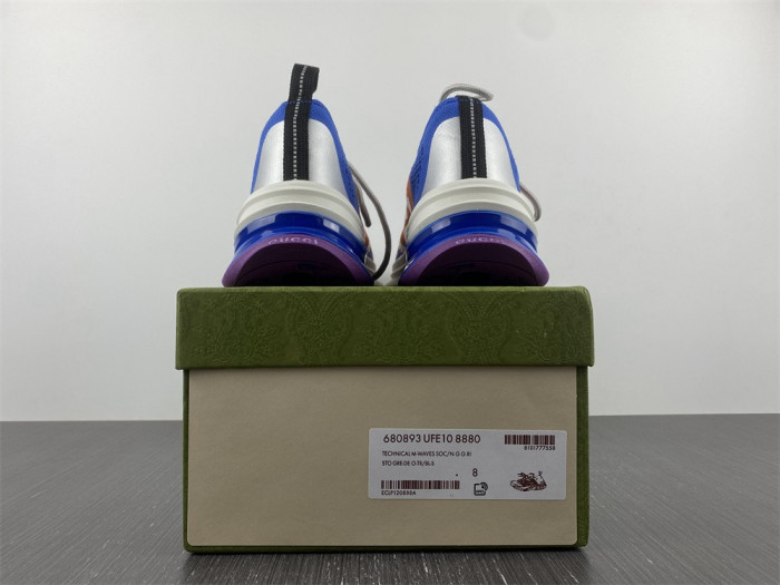 G*u*i1 run sneaker