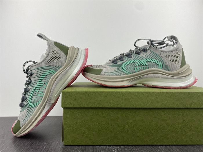 G*u*i1 run sneaker