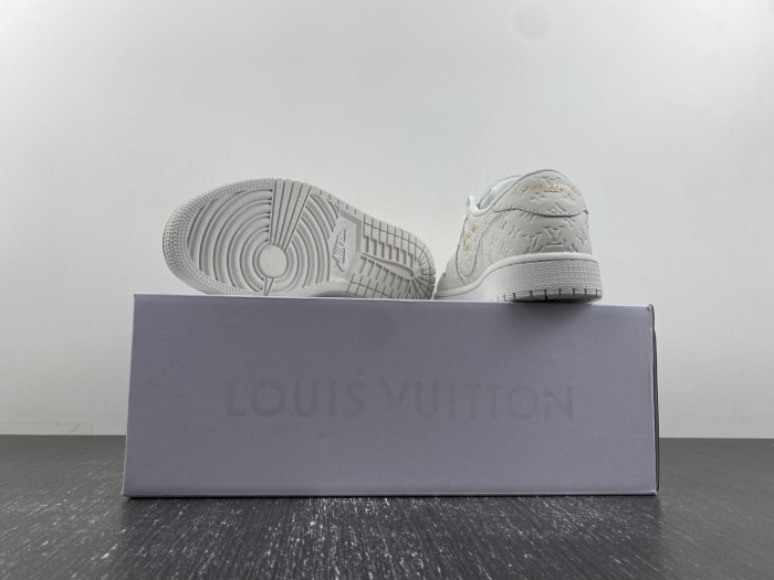 off-white x travis scott xlv x air jordan 1 cusT0m