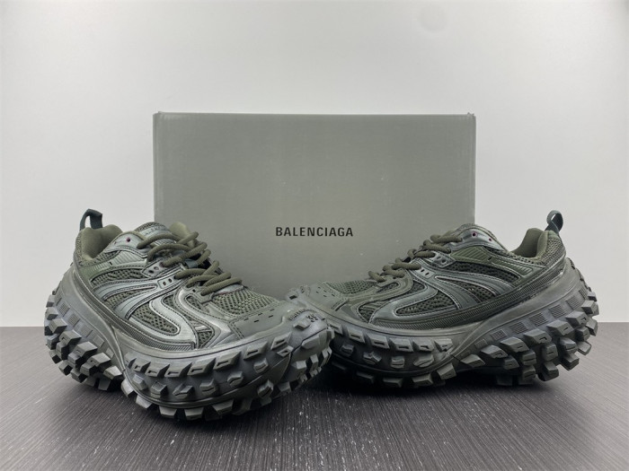 blc* defender sneaker