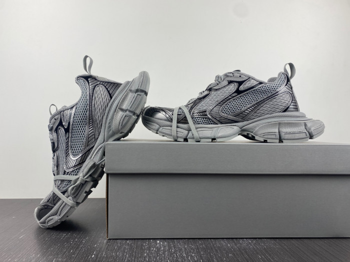 blc* 3xl sneaker