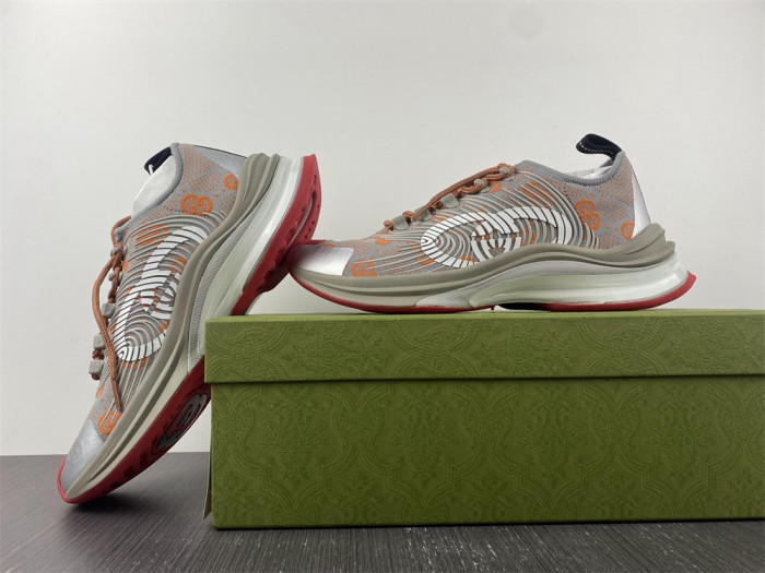 G*u*i1 run sneaker