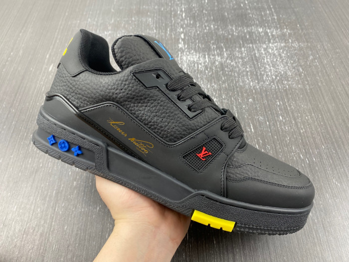 LOU1VTON trainer (EU47)