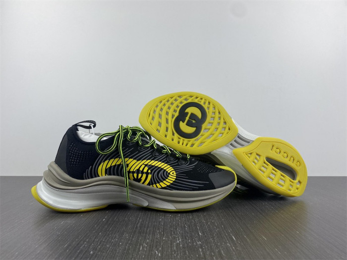 G*u*i1 run sneaker