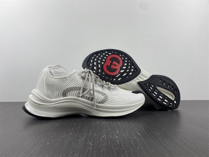 G*u*i1 run sneaker