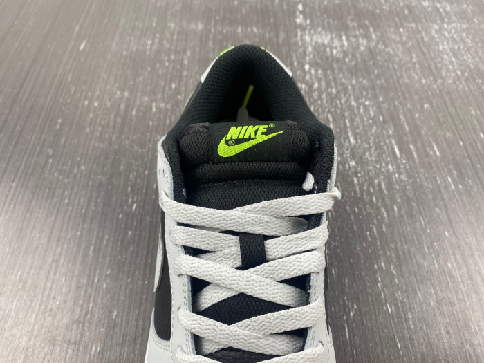 nike dunk low "grey/black/volt" fd9756-001