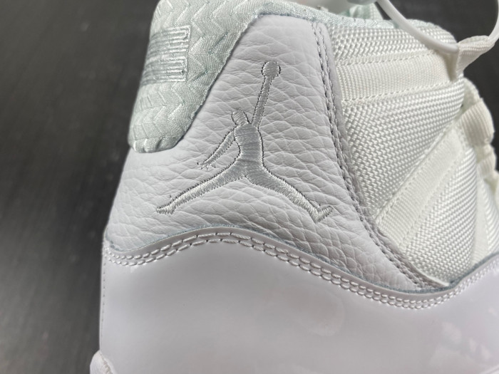 air jordan 11 retro 25th anniversary white / silver 408201-101