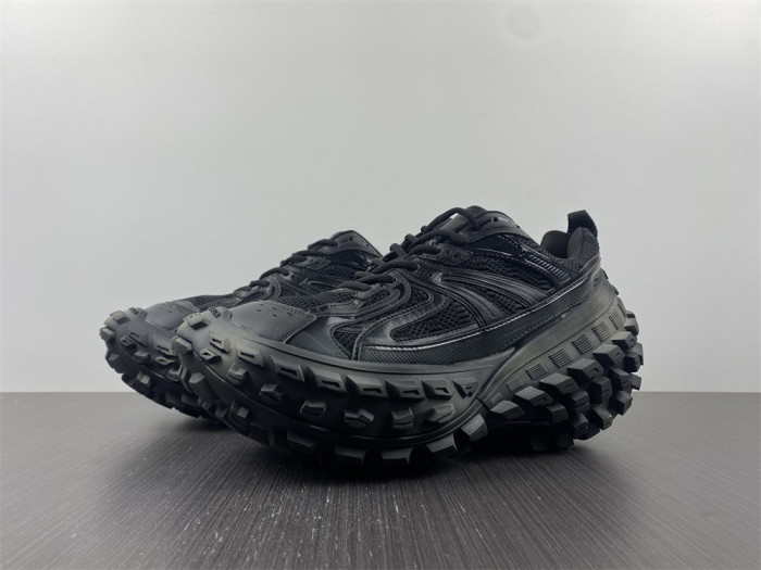 blc* defender sneaker