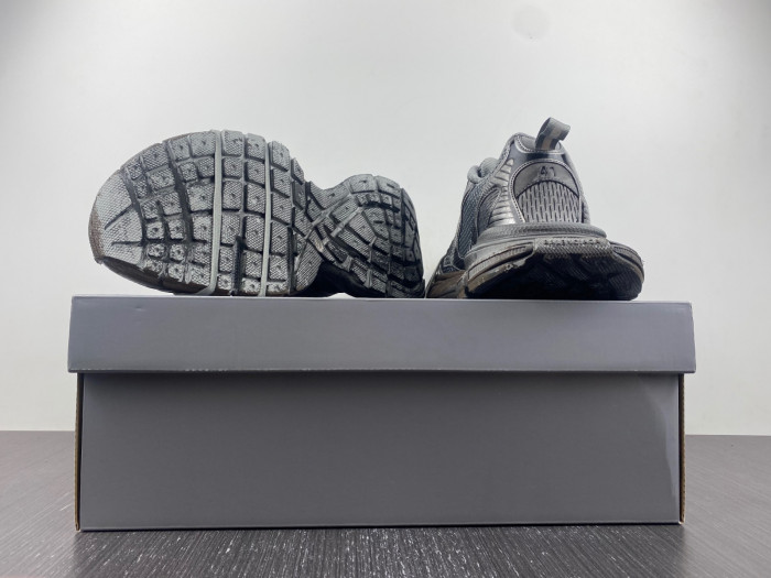 blc* 3xl sneaker