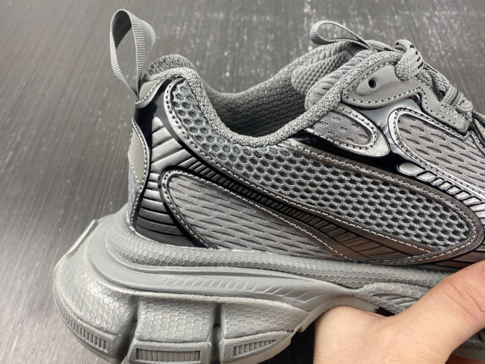 blc* 3xl sneaker