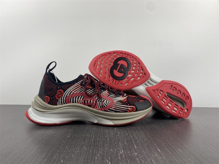 G*u*i1 run sneaker
