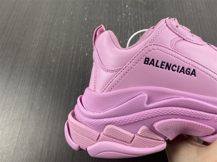 blc* triple s trainer