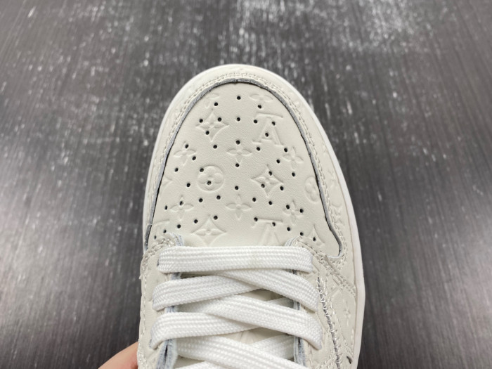 off-white x travis scott xlv x air jordan 1 cusT0m