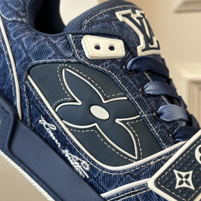LOU1VTON SNEAKER