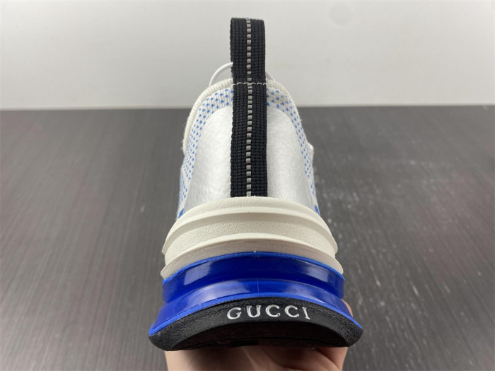 G*u*i1 run sneaker