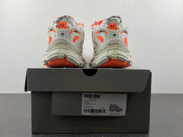 blcg runner sneaker