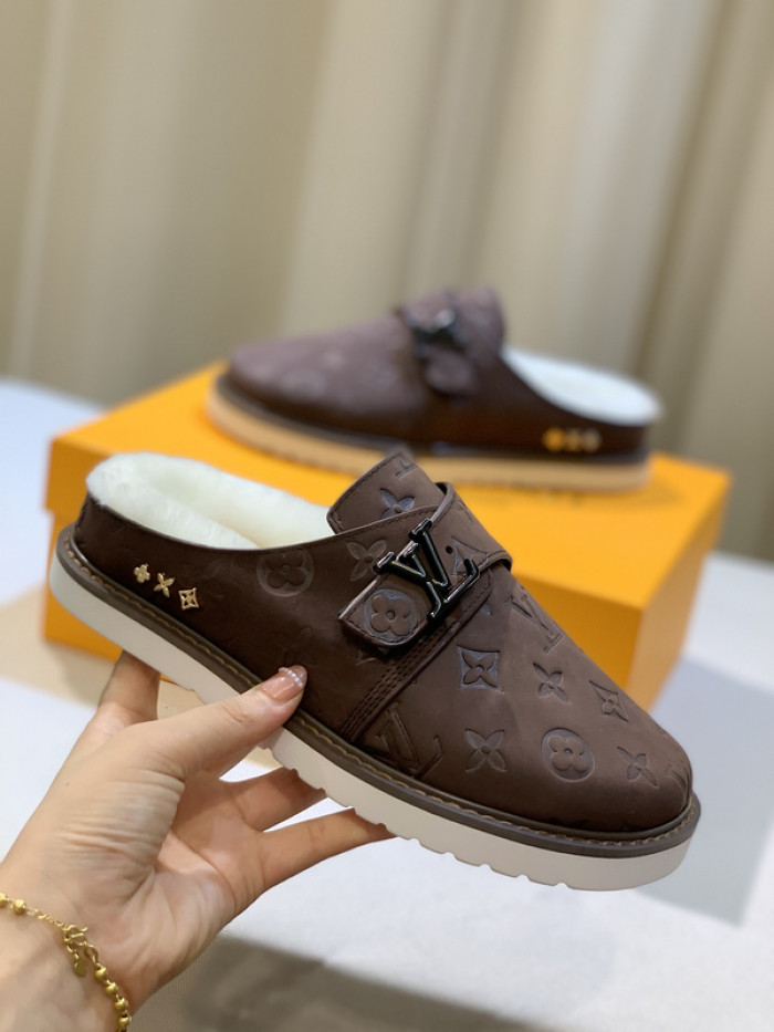 LOU1_TON Cosy Mule