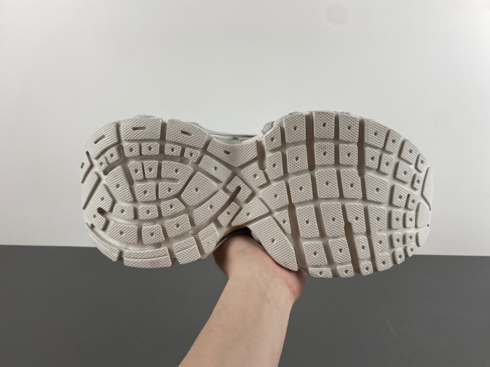 blc* 3xl sneaker