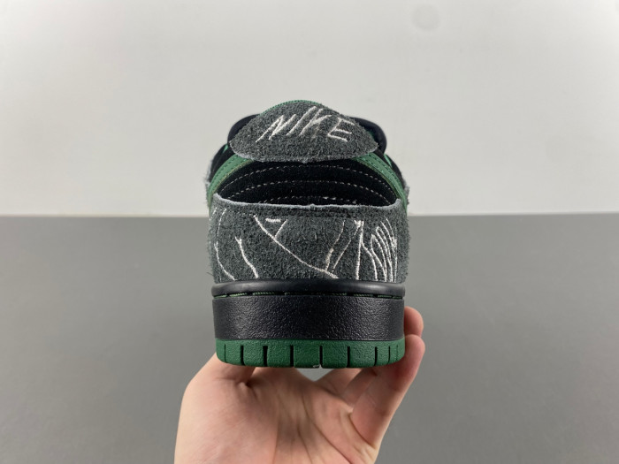 there skateboards x nike sb dunk low hf7743-001