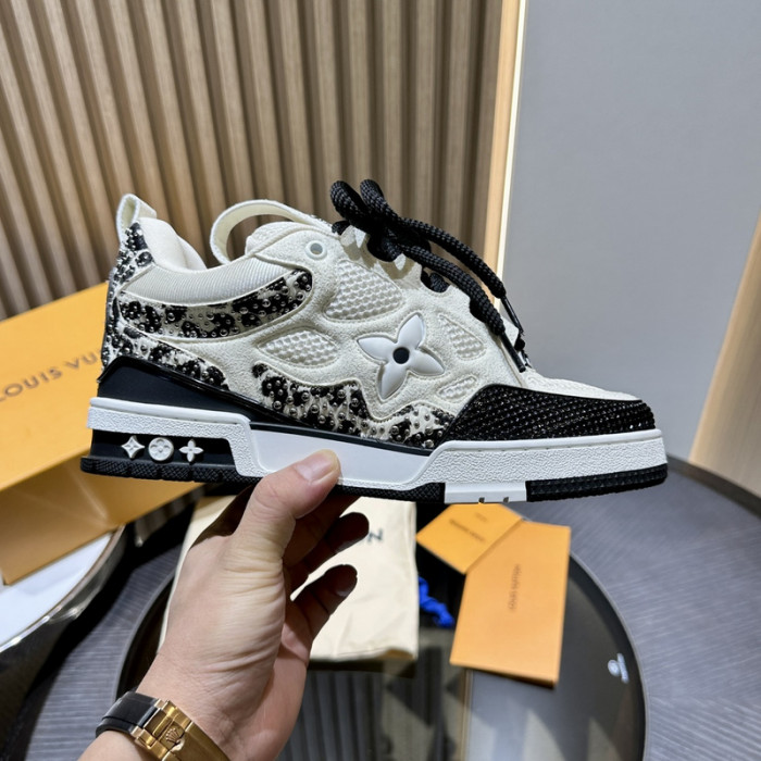 LOU1VTON SNEAKER