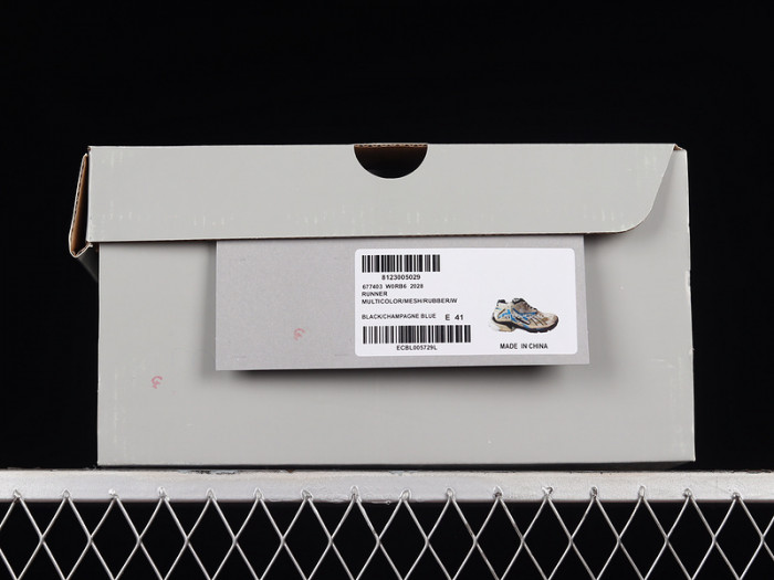 blcg runner sneaker