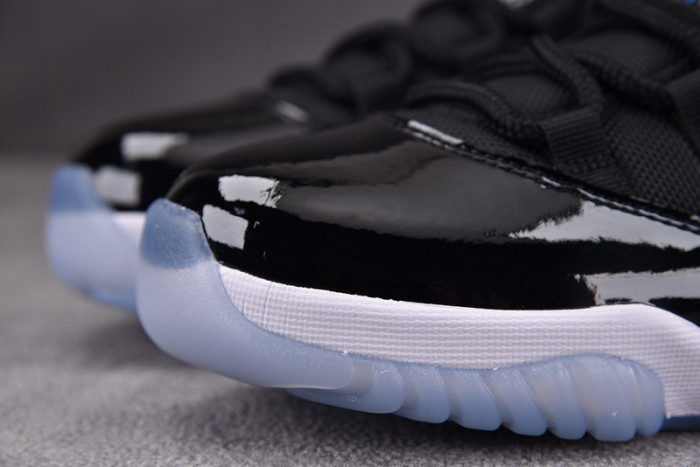 air jordan 11 retro low "space jam" fv5104-004
