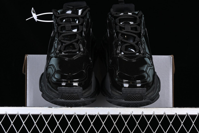 blc* triple s trainer
