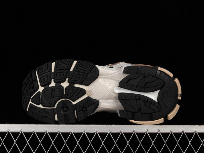 blcg runner sneaker