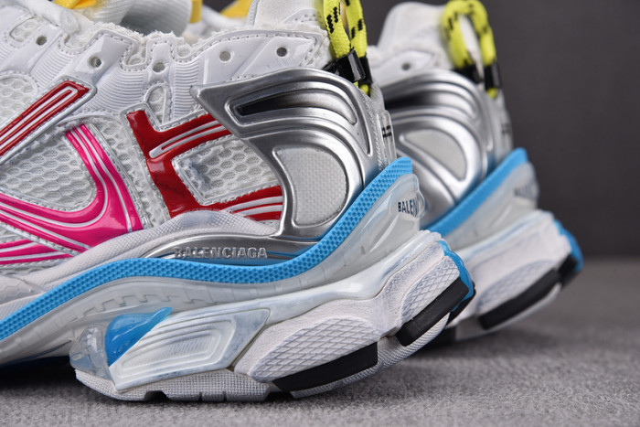 blcg runner sneaker