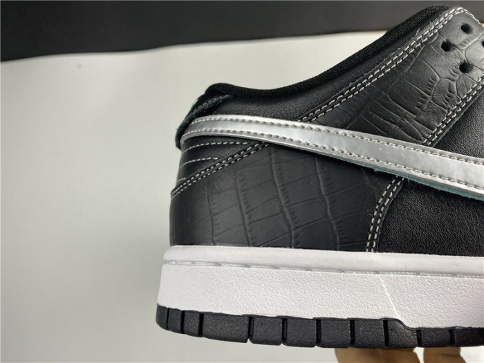 nike sb dunk low Di*m*nd s*pply co black Di*m*nd bv1310-001
