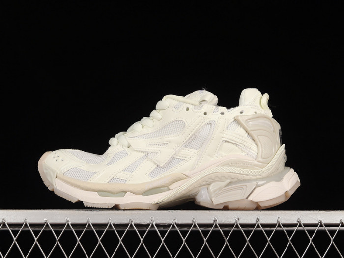 blcg runner sneaker