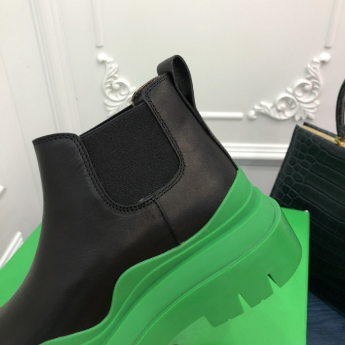 botteg*Ve*ne*ta tire leather ankle boots