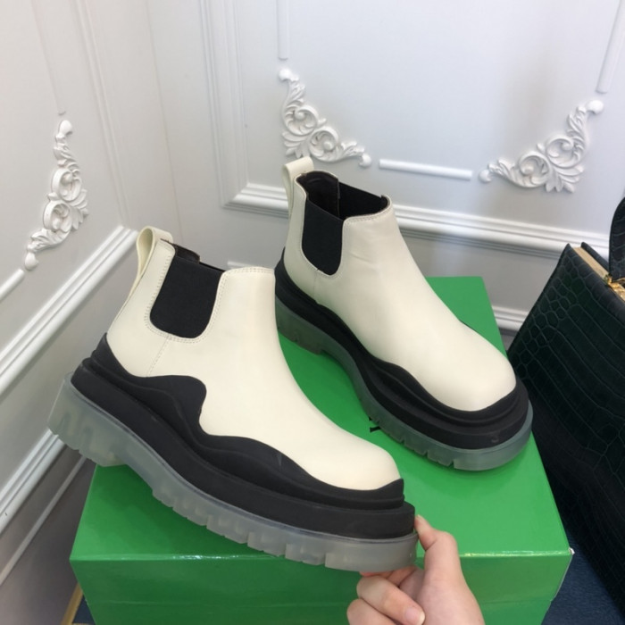 botteg*Ve*ne*ta tire leather ankle boots