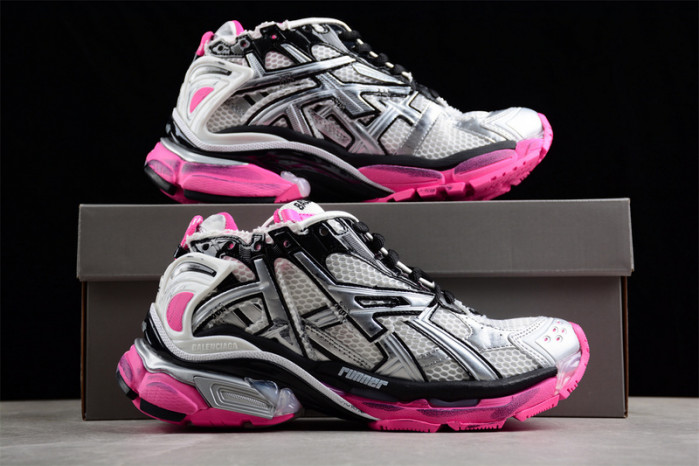 blcg runner sneaker