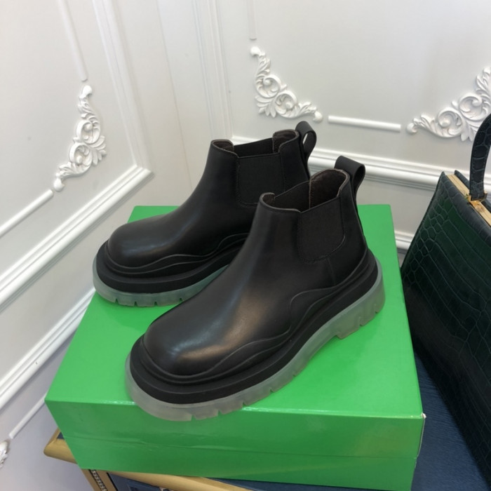 botteg*Ve*ne*ta tire leather ankle boots