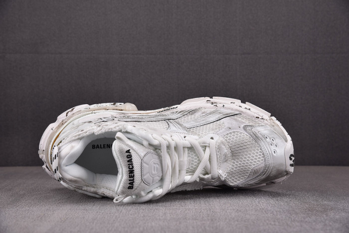 blcg runner sneaker