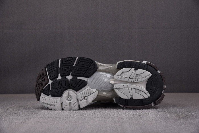 blcg runner sneaker