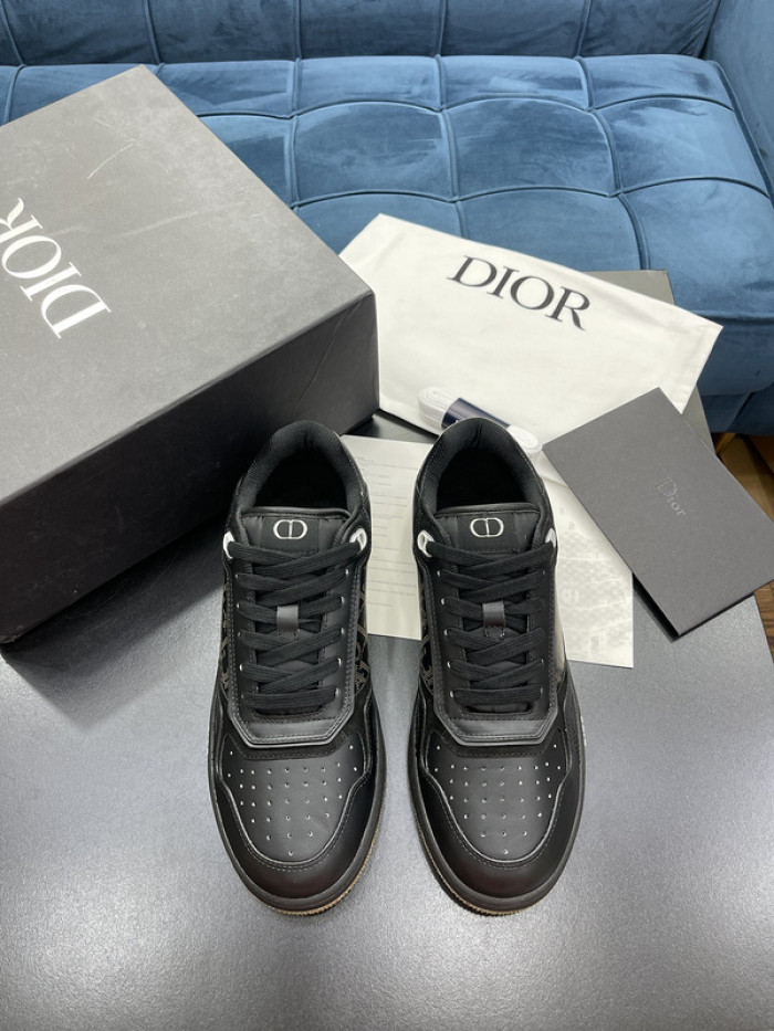 d1or b27 sneaker