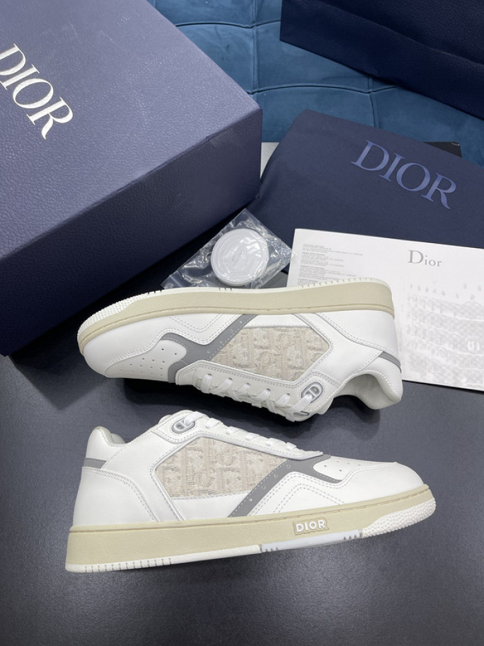 d1or b27 sneaker