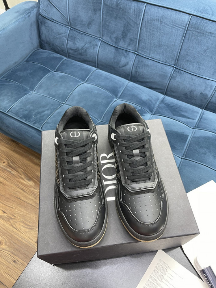 d1or b27 sneaker